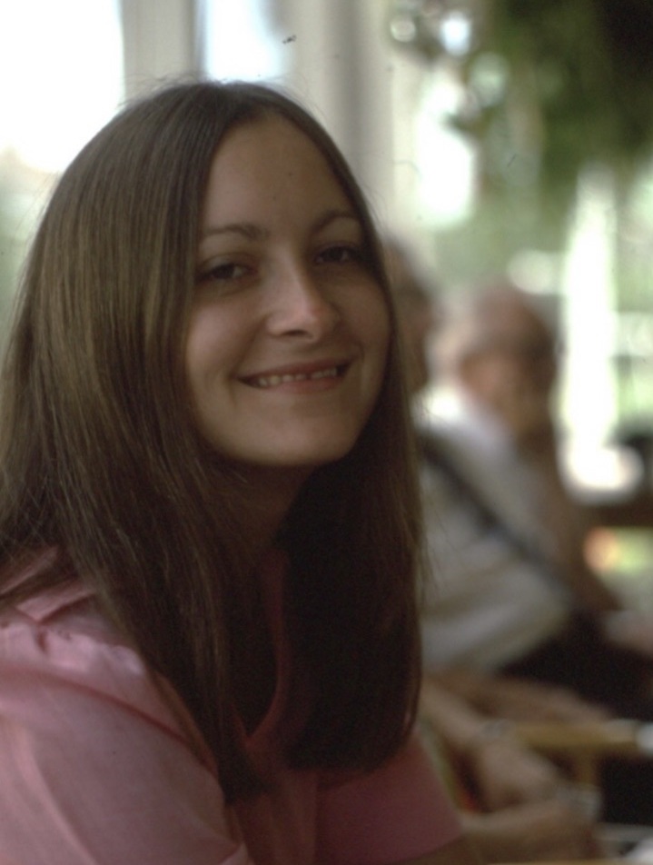 Dr. Linda R. Mastroianni